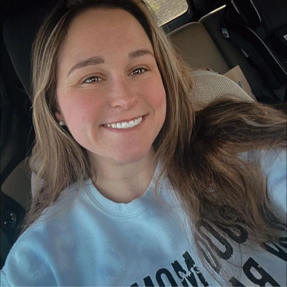 Meet Nicole Toach | Dog Groomer Contributing to PawChamp
